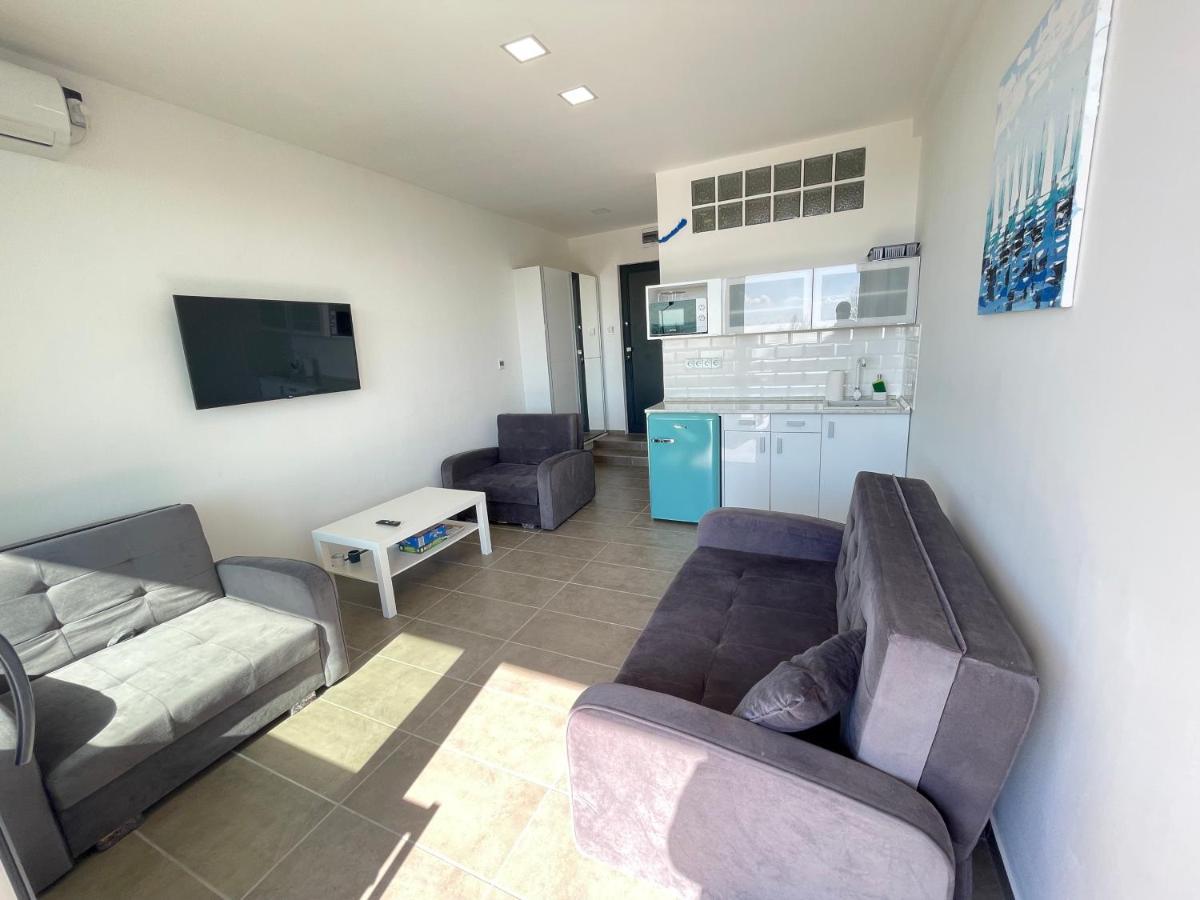 Club Panorama Studio - Pool, Garden Apartment Alsoors Luaran gambar