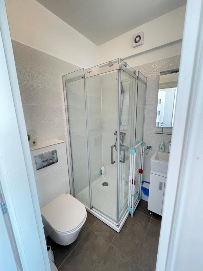 Club Panorama Studio - Pool, Garden Apartment Alsoors Luaran gambar