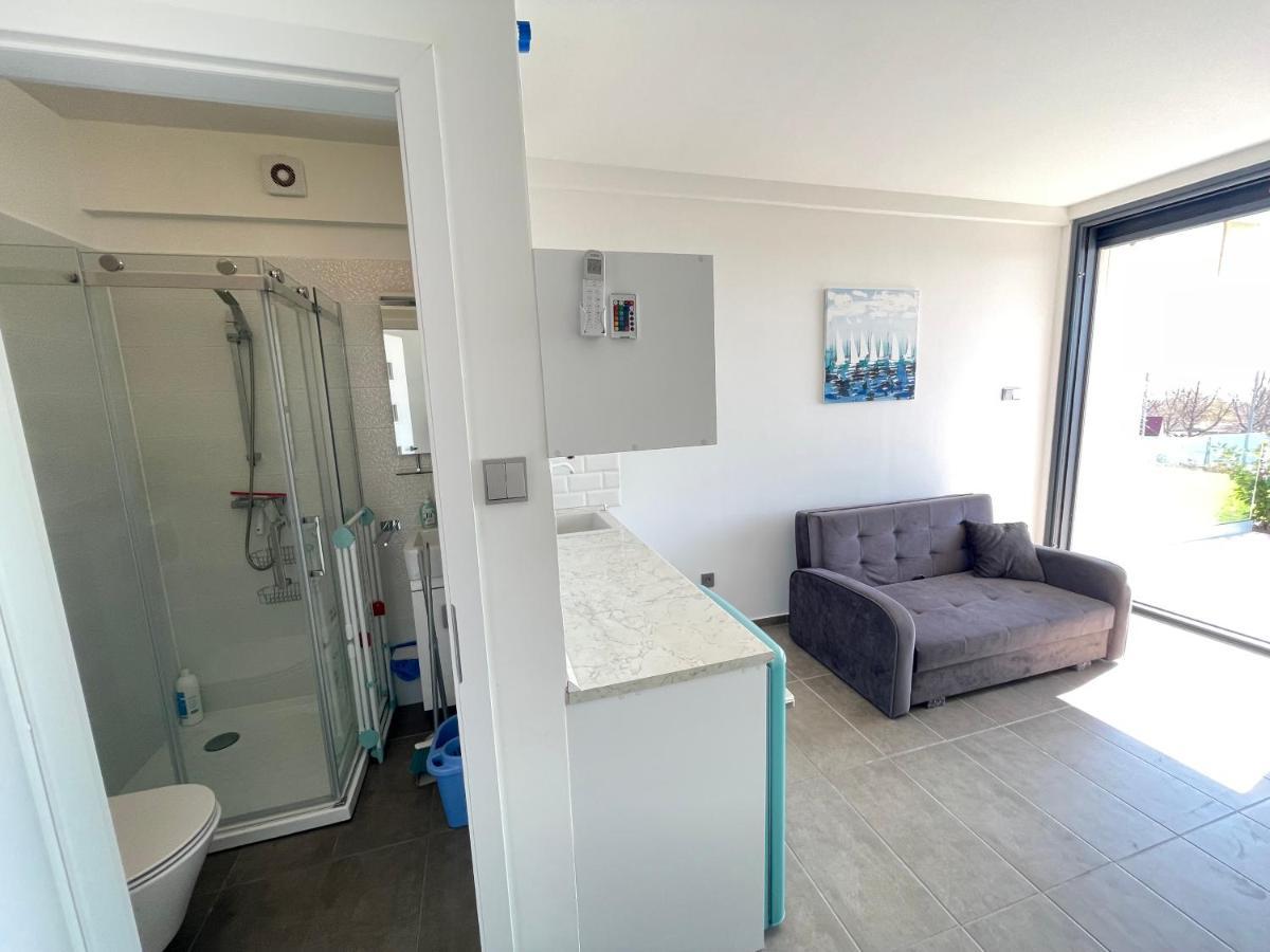 Club Panorama Studio - Pool, Garden Apartment Alsoors Luaran gambar